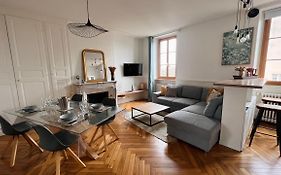 Charmant Appartement Plein Centre Ville - Parking Prive